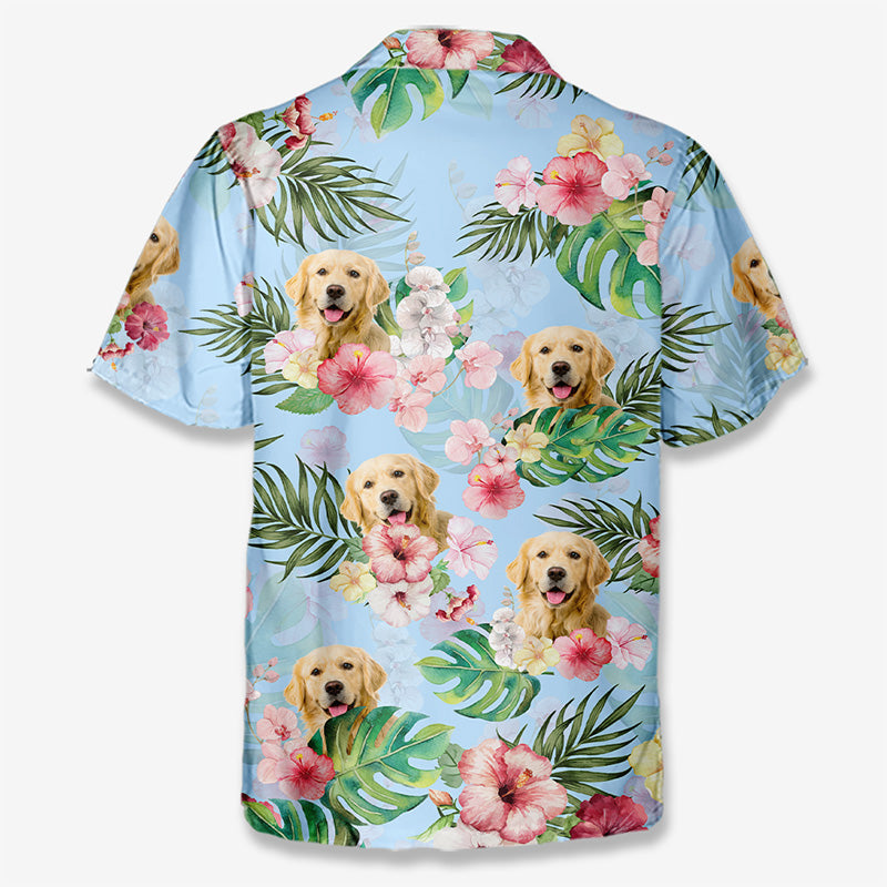 T-shirt hawaïen tropical unisexe personnalisé avec photo « L'été est dans l'air » pour chien et chat - Cadeau de vacances d'été, cadeau pour propriétaires d'animaux et amoureux des animaux