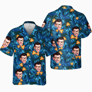 Motif personnalisé de fleurs et feuilles tropicales colorées - Chemise hawaïenne unisexe personnalisée pour couple - Cadeau de vacances d'été, cadeau pour mari et femme