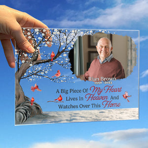 Photo personnalisée « Quelqu'un que nous aimons est au paradis » - Plaque acrylique personnalisée commémorative - Cadeau de Noël, cadeau de condoléances pour les membres de la famille