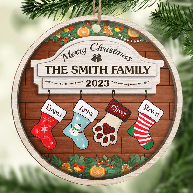Noël, c'est l'esprit de générosité - Décoration familiale personnalisée - Forme ronde en bois - Cadeau de Noël pour les membres de la famille