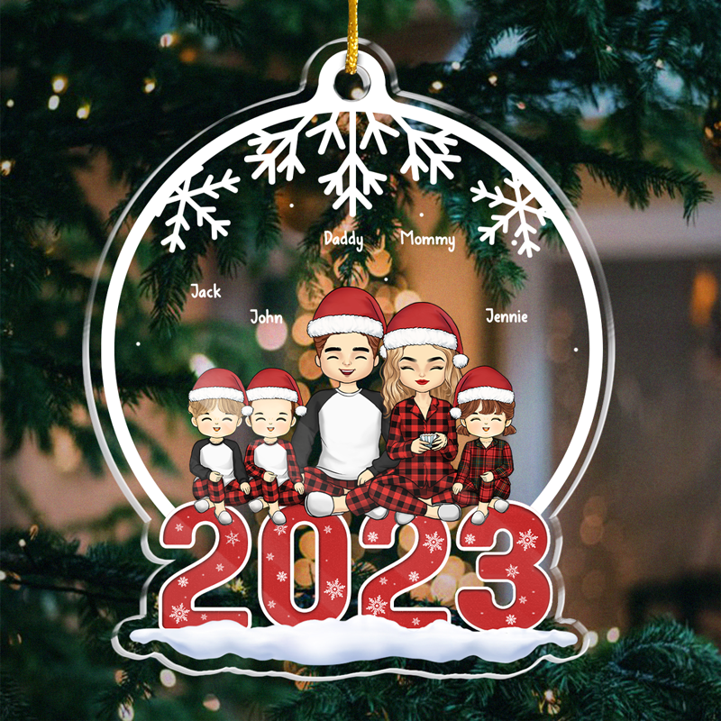 Noël en famille - Décoration personnalisée pour la famille - Boule à neige en acrylique - Cadeau de Noël pour les membres de la famille
