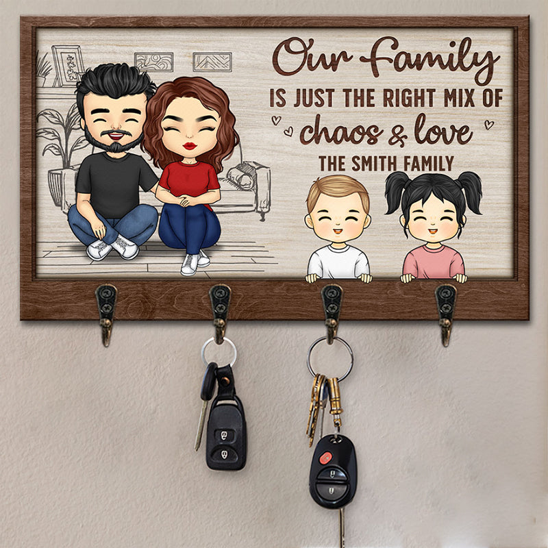 Notre famille est le parfait mélange de chaos et d'amour - Porte-clés personnalisé en forme de famille, porte-clés - Cadeau pour les membres de la famille