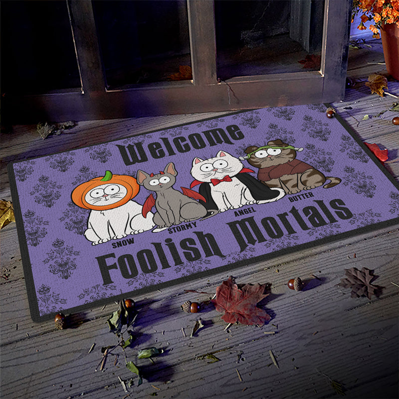 Chat Bienvenue aux Mortels Insensés - Tapis décoratif personnalisé pour la maison - Cadeau d'Halloween pour les propriétaires et les amoureux des animaux