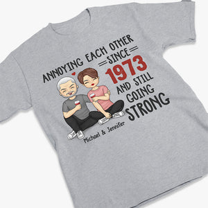 Fiers de s'agacer mutuellement - T-shirt, sweat à capuche et sweat-shirt unisexe personnalisé pour couple - Cadeau pour mari et femme, anniversaire