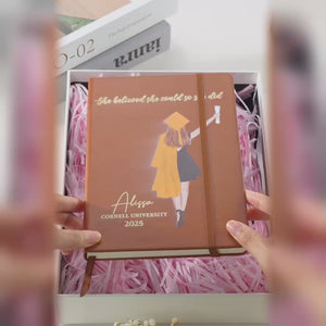 J'ai confiance au prochain chapitre - Journal en cuir personnalisé pour la famille - Cadeau de remise de diplôme pour les membres de la famille, les frères et sœurs