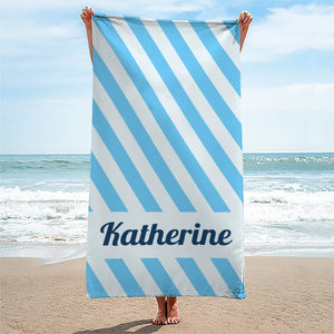 L'été est dans l'air - Serviette de plage personnalisée Bestie - Cadeau de vacances d'été, cadeau d'anniversaire à la piscine pour meilleures amies, meilleures amies, sœurs