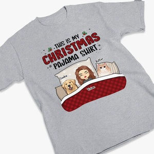 T-shirt « This Is My Christmas Pawjama » - T-shirt unisexe personnalisé pour chien et chat, sweat à capuche, sweat-shirt - Cadeau de Noël pour les propriétaires d'animaux et les amoureux des animaux