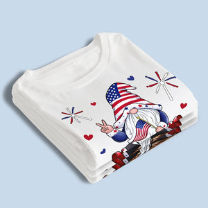Joyeux Noël Gnome - T-shirt, sweat à capuche, sweat-shirt unisexe personnalisé pour la famille - 4 juillet, cadeau d'anniversaire pour grand-mère