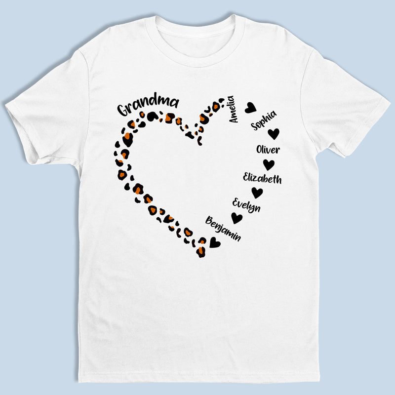 I Love My Mom To The Moon And Back - Family Personalized Custom Unisex T-shirt, Hoodie, Sweatshirt - Gift For Mom, Grandma