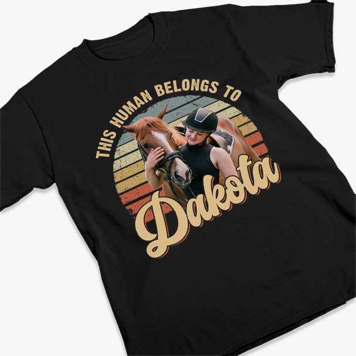 Photo personnalisée : Juste un humain qui aime les chevaux - T-shirt unisexe personnalisé, sweat à capuche, sweat-shirt - Cadeau pour les propriétaires d'animaux et les amoureux des animaux