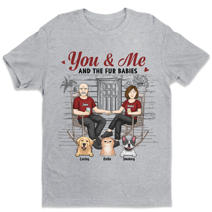 Juste toi, moi et ces bébés à fourrure dans notre maison, c'est Pawfect - T-shirt unisexe personnalisé pour couple, sweat à capuche, sweat-shirt - Cadeau pour couples, propriétaires d'animaux, amoureux des animaux