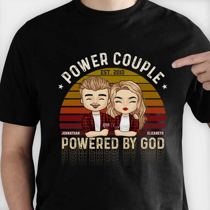 Couple puissant, propulsé par Dieu - T-shirt unisexe personnalisé, sweat à capuche, sweat-shirt - Cadeau pour couple, mari et femme, anniversaire, fiançailles, mariage, cadeau de mariage