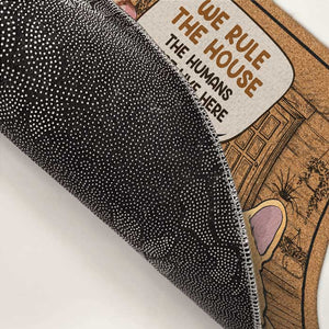 Nous régnons sur cette maison - Tapis décoratif personnalisé pour chien et chat - Cadeau pour les propriétaires d'animaux et les amoureux des animaux