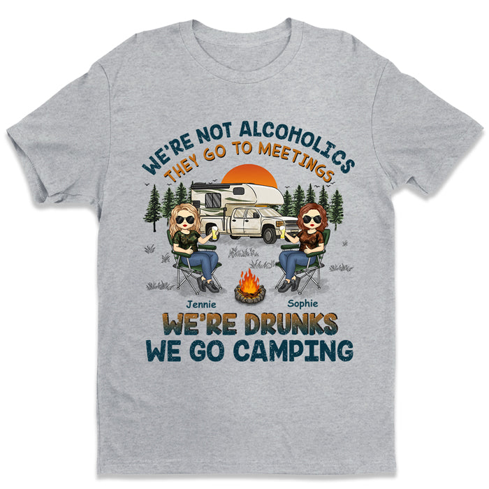 Nous sommes ivres et nous allons camper - Camping personnalisé T-shirt unisexe, sweat à capuche, sweat-shirt - Cadeau pour les meilleurs amis, BFF, sœurs, amoureux du camping