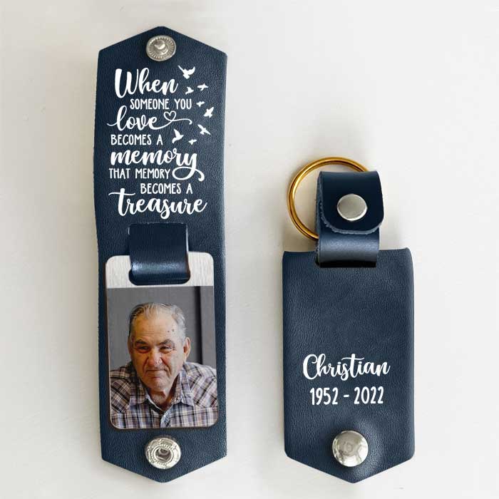 Un souvenir devient un trésor - Porte-clés personnalisé en cuir PU - Télécharger une image, un cadeau commémoratif, un cadeau de condoléances