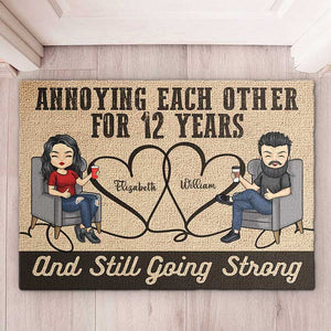 On s'ennuie depuis des décennies et on continue à être forts - Cadeau pour couples, mari et femme, tapis décoratif personnalisé