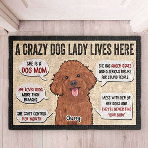 Une folle aux chiens vit ici - Cadeau pour maman de chien, tapis décoratif personnalisé