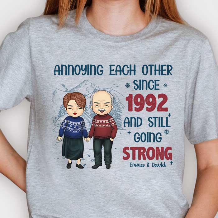 Nous sommes toujours forts - T-shirt unisexe personnalisé, sweat à capuche, sweat-shirt - Cadeau pour couple, mari femme, anniversaire, fiançailles, mariage, cadeau de mariage, cadeau de Noël