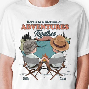 Voici une vie d'aventures ensemble - T-shirt unisexe personnalisé, sweat à capuche, sweat-shirt - Cadeau pour couple, mari femme, anniversaire, fiançailles, mariage, mariage, cadeau de camping