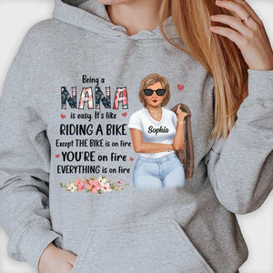 Être maman, c'est facile, c'est comme faire du vélo - Cadeau pour maman, grand-mère - T-shirt unisexe personnalisé, sweat à capuche