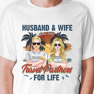 Mari et femme, partenaires de voyage depuis des années - T-shirt unisexe personnalisé, sweat à capuche, sweat-shirt - Cadeau pour couple, mari et femme, anniversaire, fiançailles, mariage, cadeau de mariage