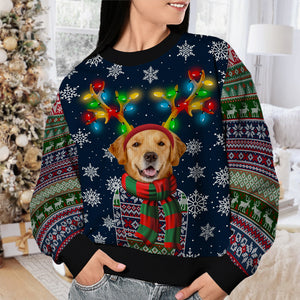 Un animal de compagnie en costume de Noël avec des bois de renne colorés - Sweat-shirt personnalisé pour chien et chat - Pull unisexe en laine - Télécharger une image, Cadeau de Noël pour les propriétaires et les amoureux des animaux