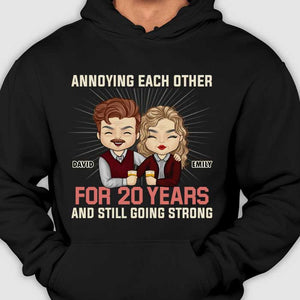 On s'ennuie depuis 20 ans et on est toujours aussi forts - Cadeaux d'anniversaire, cadeaux pour couples, mari et femme, sweat à capuche unisexe personnalisé