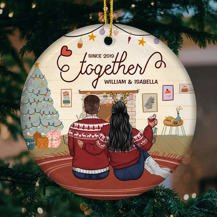 Célébrez Noël ensemble depuis - Décoration de Noël ronde personnalisée en céramique - Cadeau pour couple, mari et femme, anniversaire, fiançailles, mariage, cadeau de mariage, cadeau de Noël