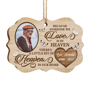 Parce que quelqu'un que nous aimons est au paradis - Ornement commémoratif personnalisé - Bois en forme de Benelux - Télécharger une image, cadeau de condoléances, cadeau de Noël pour la famille