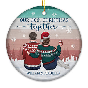 Nous célébrons Noël ensemble - Décoration de Noël ronde personnalisée en céramique - Cadeau pour couple, mari et femme, anniversaire, fiançailles, mariage, cadeau de mariage, cadeau de Noël