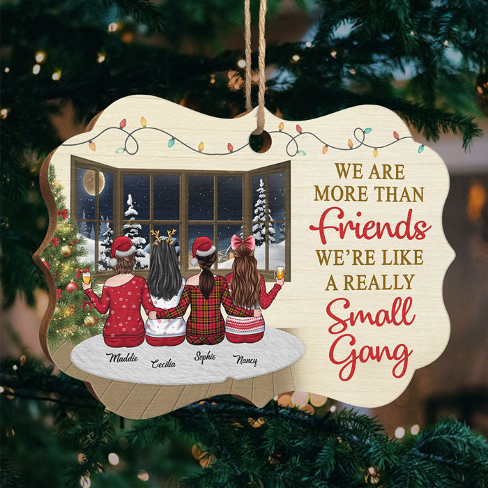 Nous sommes plus que des amis - Décoration de Noël en bois personnalisée en forme de Benelux - Cadeau pour meilleure amie, meilleure amie, sœur, cadeau d'anniversaire pour meilleure amie et amie, cadeau de Noël
