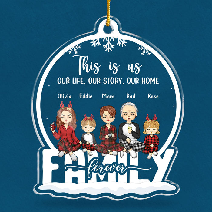 Tous les cœurs rentrent à la maison pour Noël - Décoration personnalisée pour la famille - Boule à neige en acrylique - Cadeau de Noël pour les membres de la famille