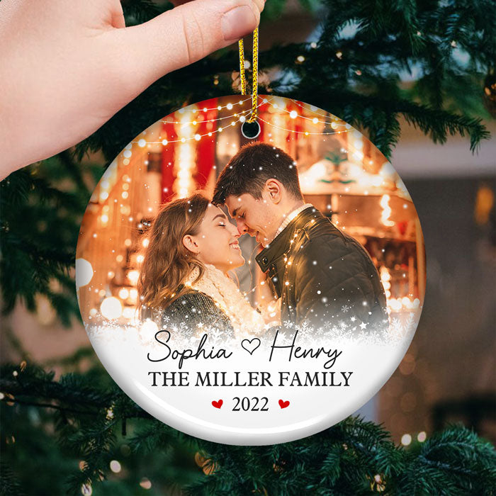 Notre amour - Décoration de Noël personnalisée en céramique ronde avec photo - Télécharger une image, cadeau pour couple, mari et femme, anniversaire, fiançailles, mariage, cadeau de mariage, cadeau de Noël