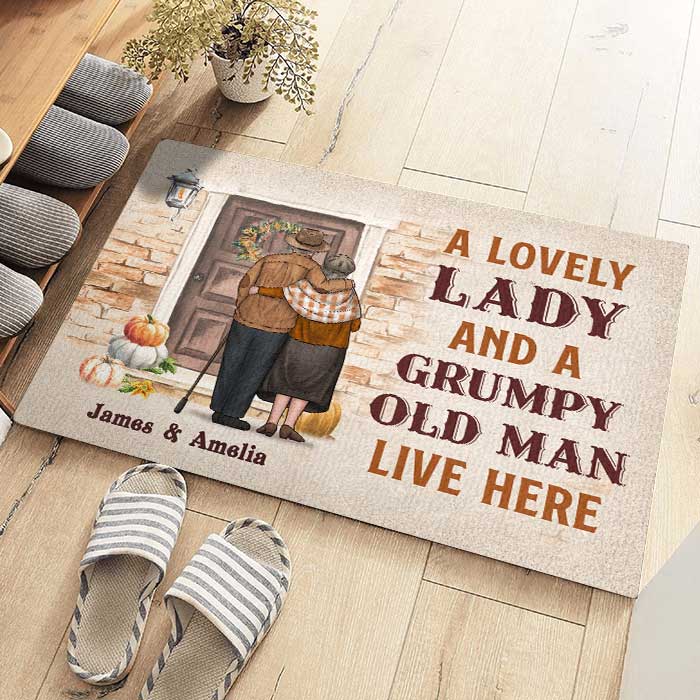 Un couple adorable vit ici - Tapis décoratif personnalisé - Cadeau pour couple, mari et femme