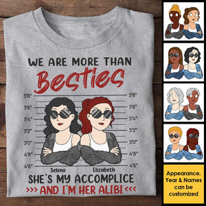 Elle est ma complice, je suis son alibi - T-shirt unisexe personnalisé, sweat à capuche - Cadeau pour meilleure amie