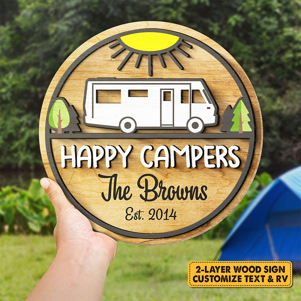 Famille de campeurs heureux - Panneau en bois personnalisé, panneau à deux couches - Cadeau pour les amateurs de camping