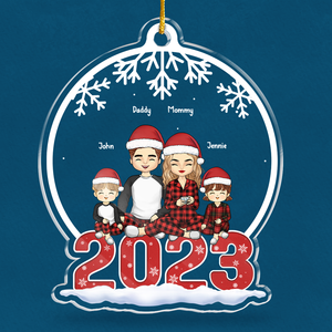 Noël en famille - Décoration personnalisée pour la famille - Boule à neige en acrylique - Cadeau de Noël pour les membres de la famille