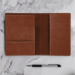 Pour une vie d'aventures ensemble - Étui de passeport personnalisé, cadeau pour couple, mari et femme